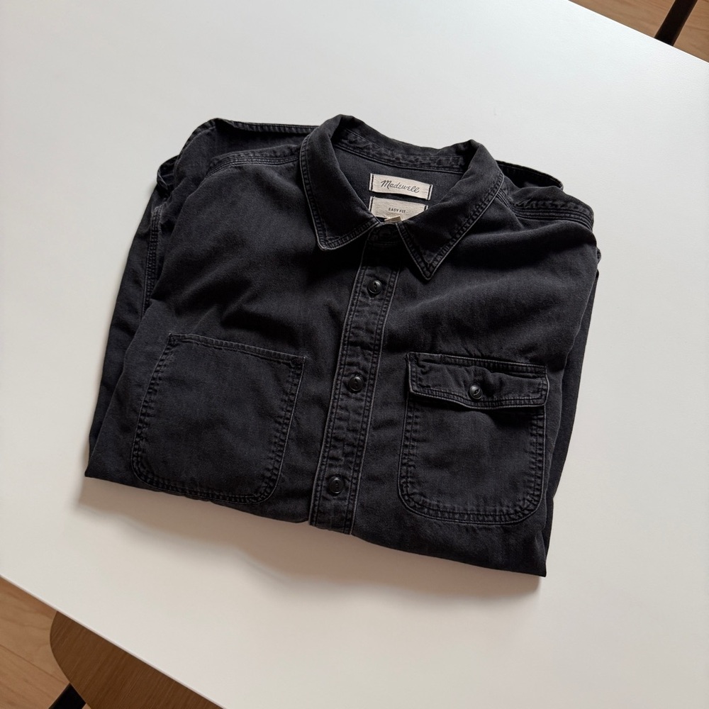 Madewell Men’s Easy Fit Black lightweight Denim Shirt, Men’s Oversized Size S